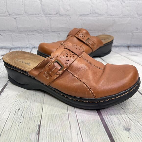 Clarks Mules Women's Size 9 1/2 M Ultimate Comfort Brown Leather Slip On Shoes - Picture 1 of 16